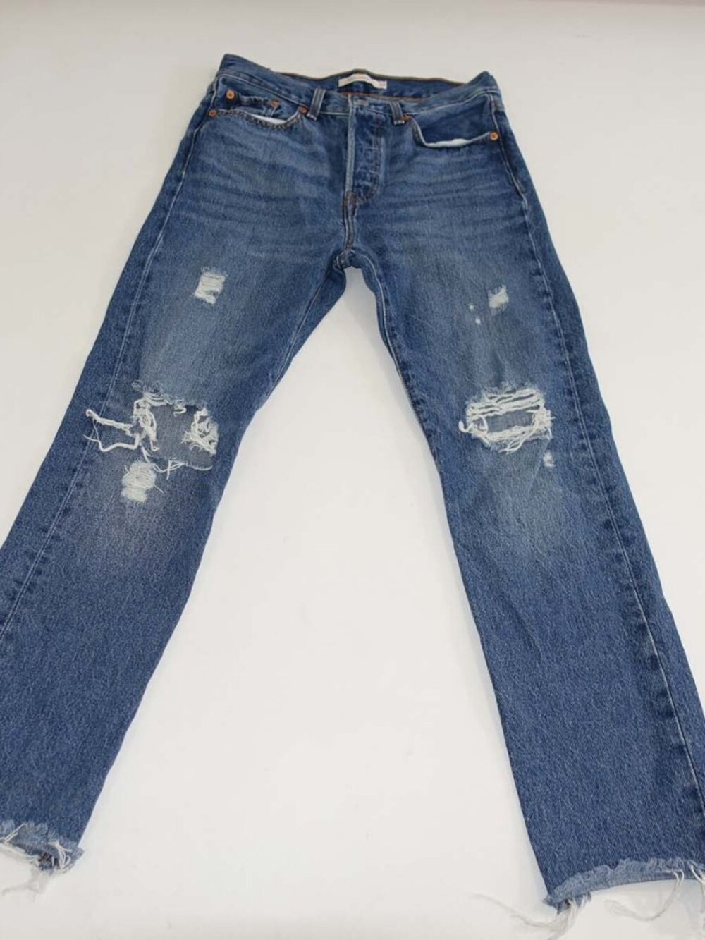 Levi's Women's Premium Wedgie Straight Jeans Size 27 Blue High Rise 28" Inseam